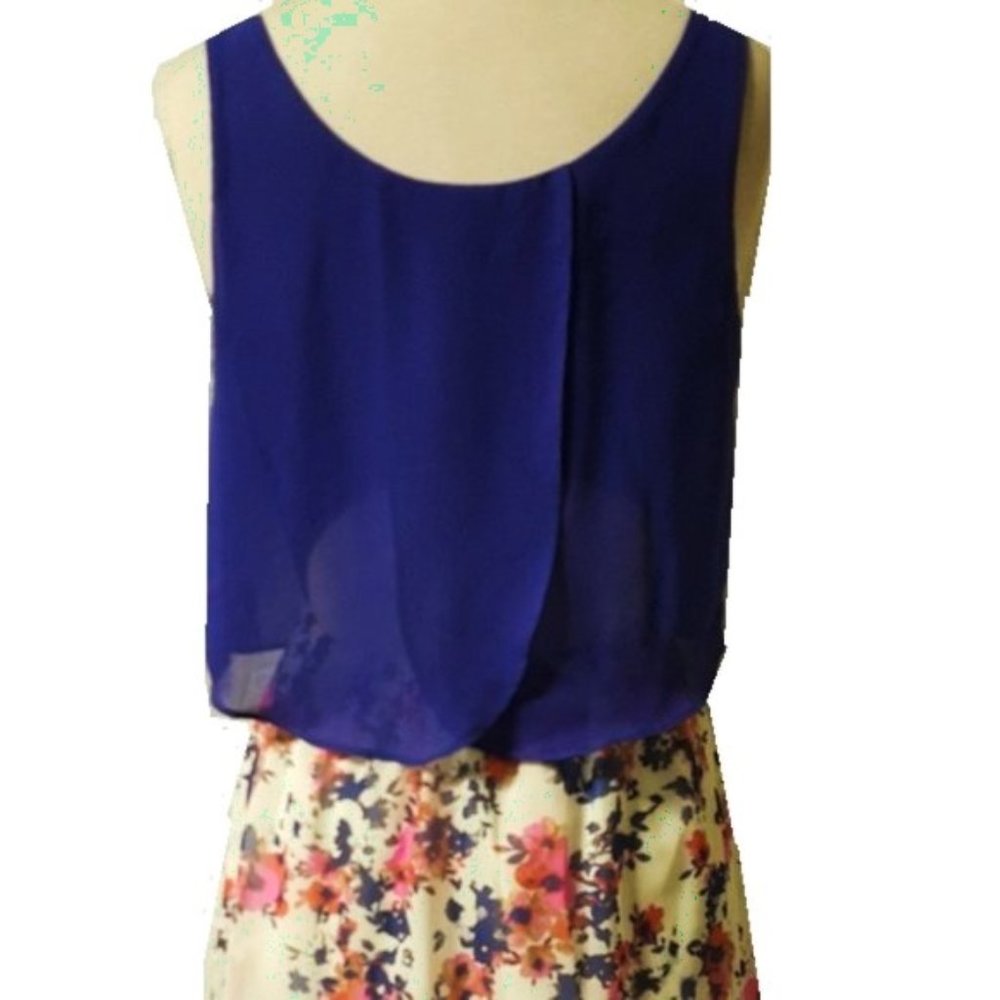 Emerald Sundae Blue and Floral Mini Dress - Picture 2 of 6